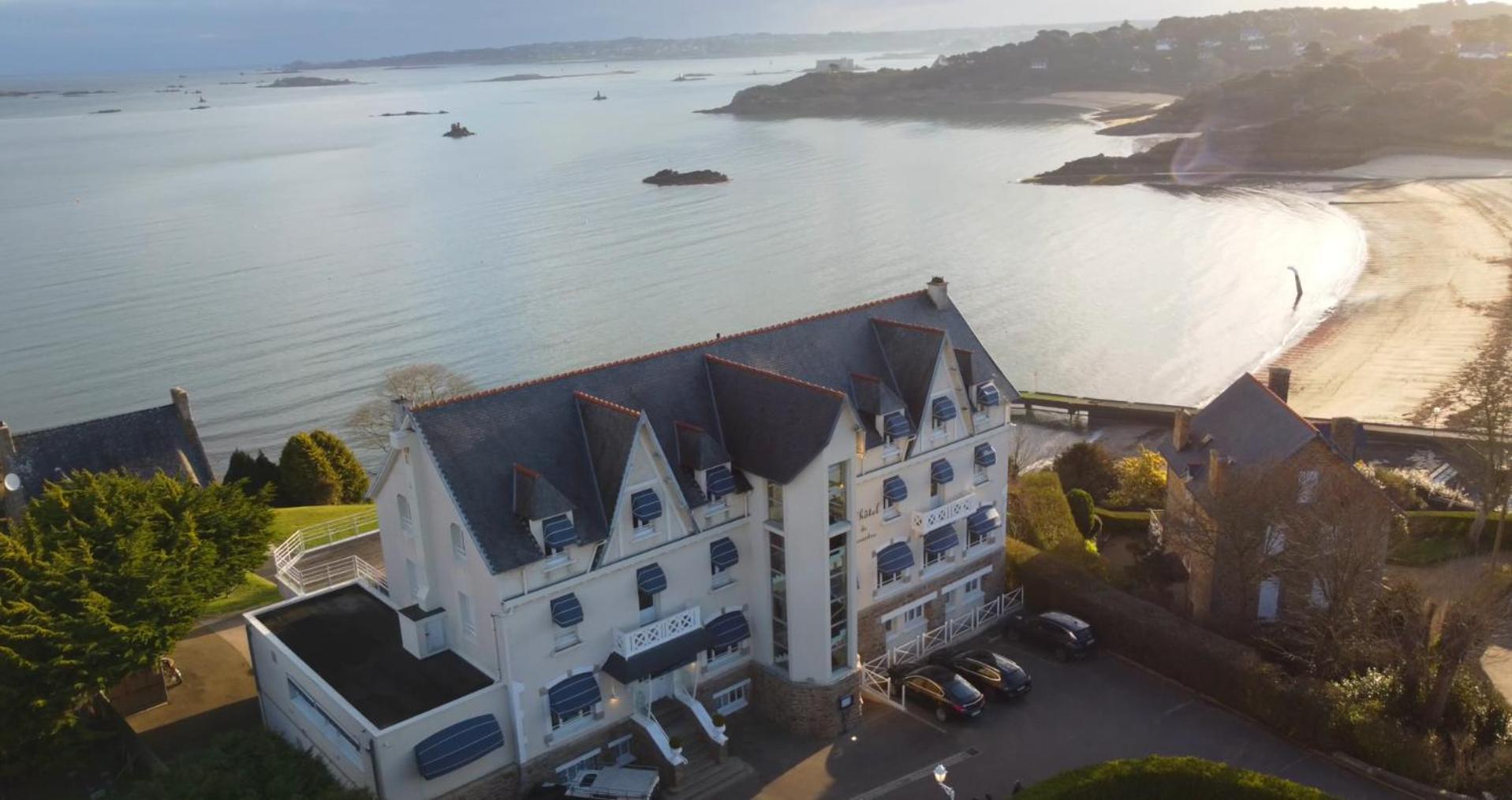 Logis De Hotel